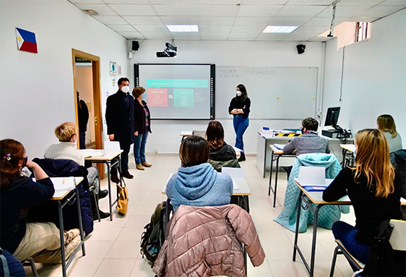 Las Rozas | Los refugiados ucranianos de Las Rozas ya pueden aprender castellano en varias aulas