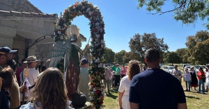 Navalagamella | Navalagamella culmina sus fiestas patronales en honor a San Miguel con gran éxito de participación