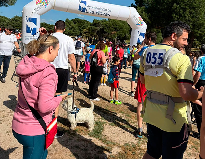 Las Rozas | La III edición de CaniCross reunió a más de 120 vecinos con sus perros