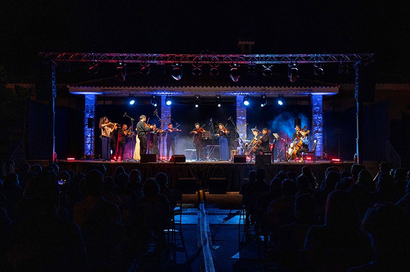 Hoyo de Manzanares | Gran éxito en la inauguración del Festival ‘Buenas Noches’ 2025