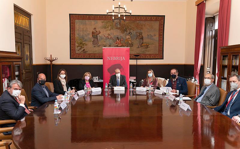 Villanueva del Pardillo | Convenio de colaboración para un programa de becas y ayudas dirigido a estudiantes del municipio