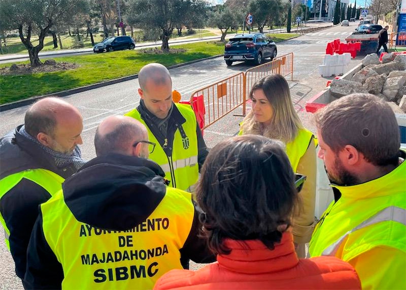 Majadahonda | Arrancan las obras de la demandada nueva acera en la calle Norias de Majadahonda