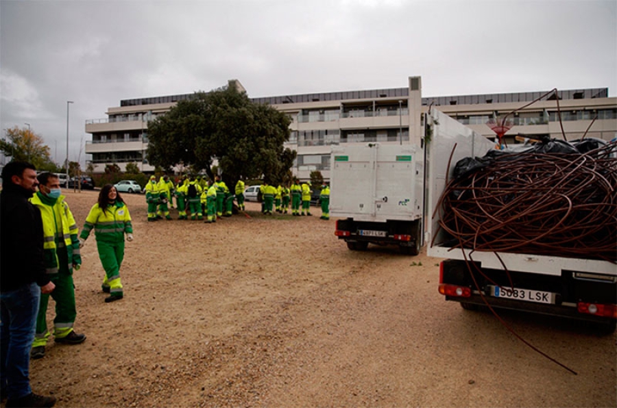 Las Rozas | Un dispositivo especial retira cinco toneladas de residuos de la Dehesa de Navalcarbón