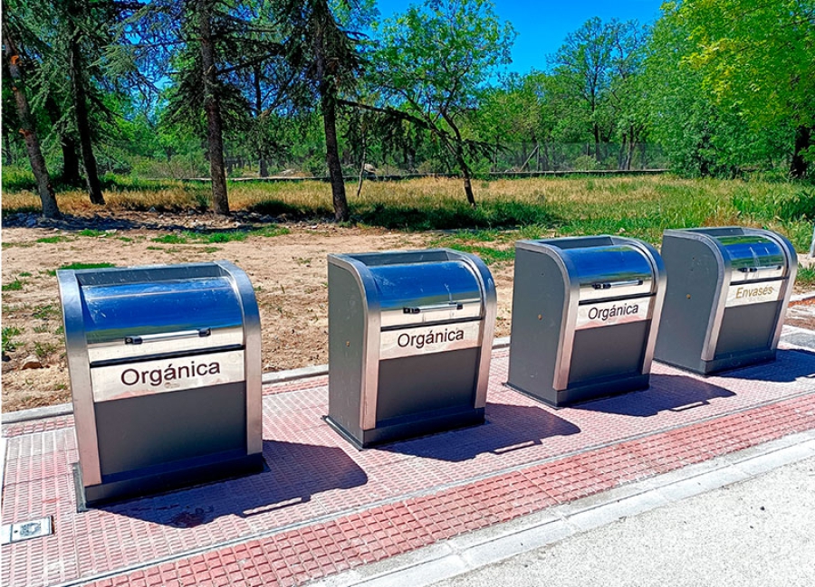 Collado Mediano | Entran en funcionamiento las nuevas islas ecológicas de contenedores soterrados