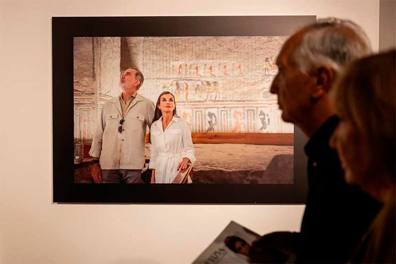 Pozuelo de Alarcón | La Reina Letizia, protagonista de una exposición de fotografías única en Pozuelo de Alarcón