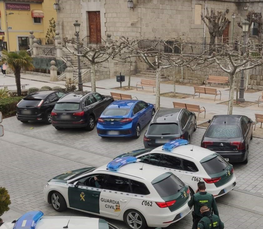Guadarrama | La Guardia Civil detiene a los presuntos autores de los hurtos, en cajeros, a personas mayores