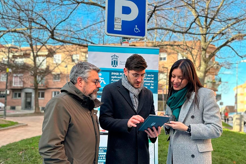 Majadahonda | Majadahonda estrena una app pionera para que las personas con movilidad reducida encuentren aparcamiento en tiempo real