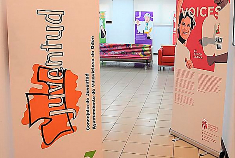 Villaviciosa de Odón | El Centro Miguel Delibes acoge la exposición “Referentes LGTB Voices”