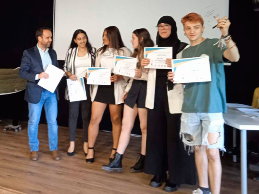 Guadarrama | El equipo del IES Guadarrama se impone en el II Torneo Intermunicipal de Debate Escolar