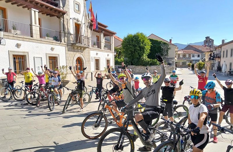 Los Molinos | Más de treinta ciclistas se dieron cita en la MTB Los Molinos