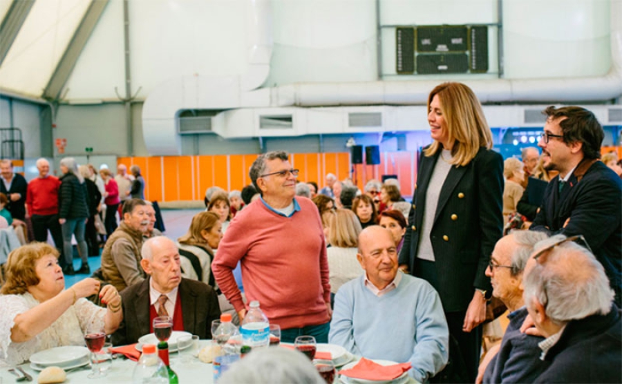 Pozuelo de Alarcón | Más de 450 mayores de Pozuelo celebran la Navidad con una comida y baile en el Valle de las Cañas