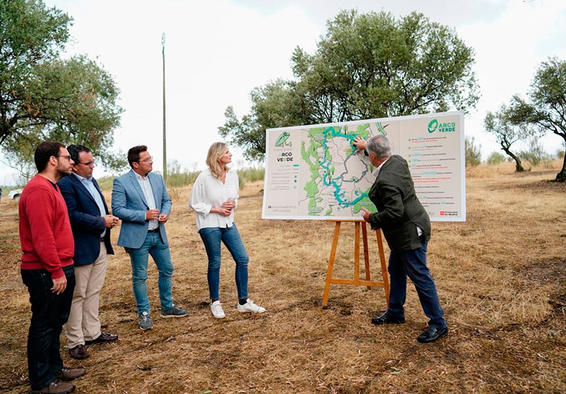 Villaviciosa de Odón | Villaviciosa de Odón afianza su compromiso con le proyecto medioambiental Arco Verde