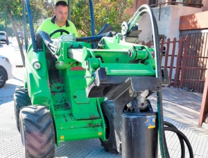 Villaviciosa de Odón | La concejalía de Medio Ambiente realiza el destoconado en los alcorques del municipio