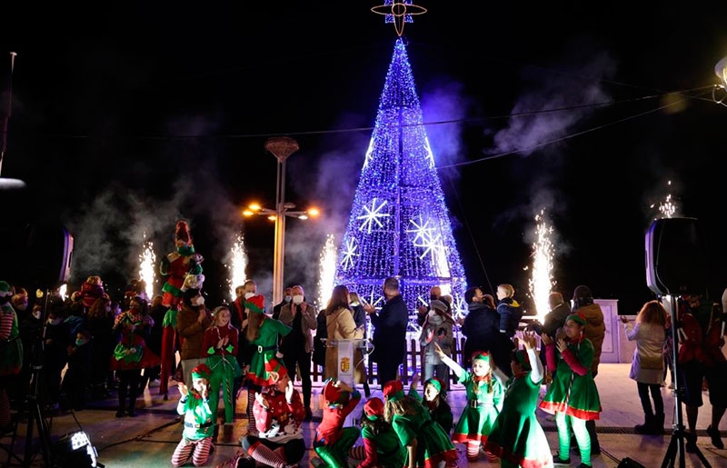 Arroyomolinos | La localidad da comienzo a su programación navideña con el tradicional encendido de luces