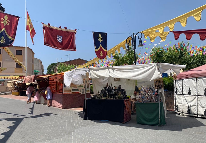 Pelayos de la Presa | Pelayos de la Presa celebró un espectacular Mercado Artesanal