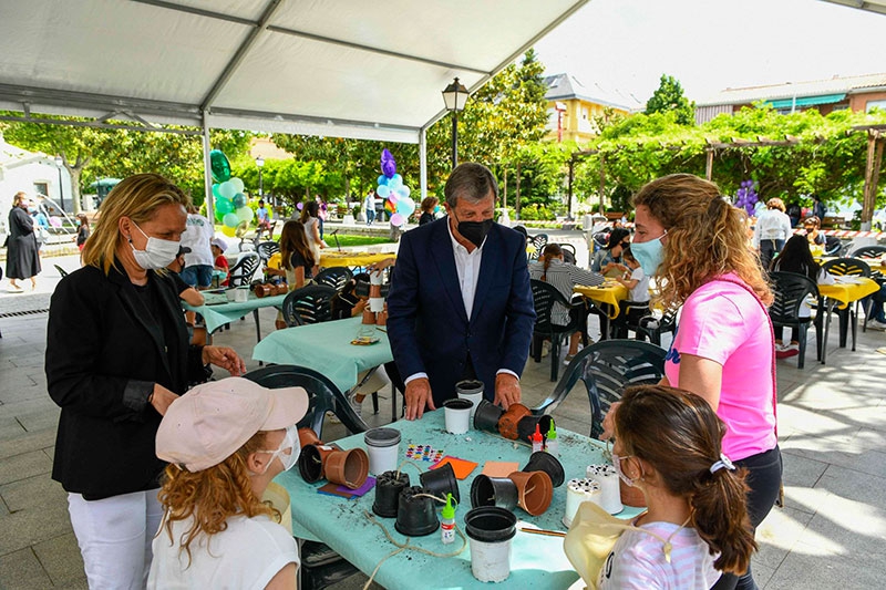 Villanueva de la Cañada | Talleres en la plaza de España para celebrar el Día de la Familia