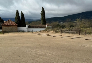 Los Molinos | Nuevo aparcamiento en el Cementerio Municipal: mejora y comodidad para los vecinos