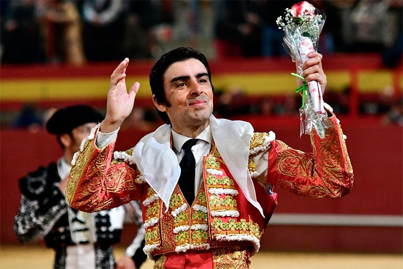 Valdemorillo | Perera y Montalvo repiten triunfo y Juan Ortega se lleva el trofeo a la Mejor Faena en la brillante Feria de San Blas 2023