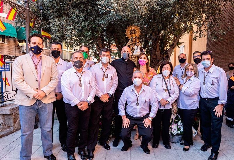 Pozuelo de Alarcón | Pérez Quislant participa en la ofrenda floral en honor a la Virgen del Carmen