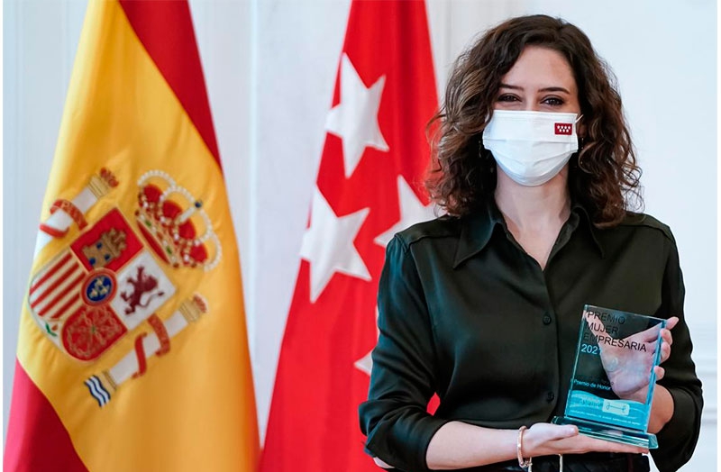 INSTITUCIONAL | Díaz Ayuso recibe el Premio de Honor de la Asociación Española de Mujeres Empresarias de Madrid