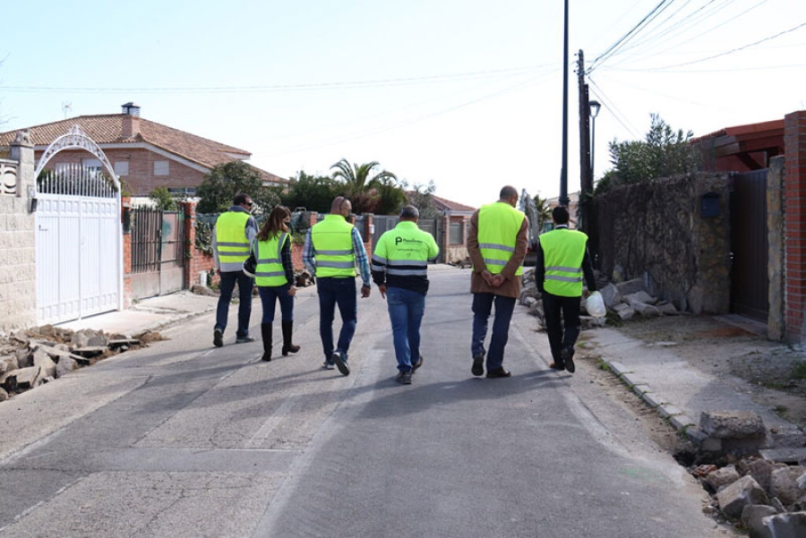 Sevilla la Nueva | Inician las obras de pavimentación y acerado en c/Fuente Roque