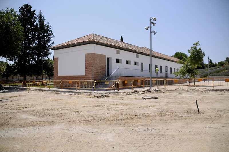 Boadilla del Monte | El Ayuntamiento remodela la zona de aparcamiento del Aula Medioambiental