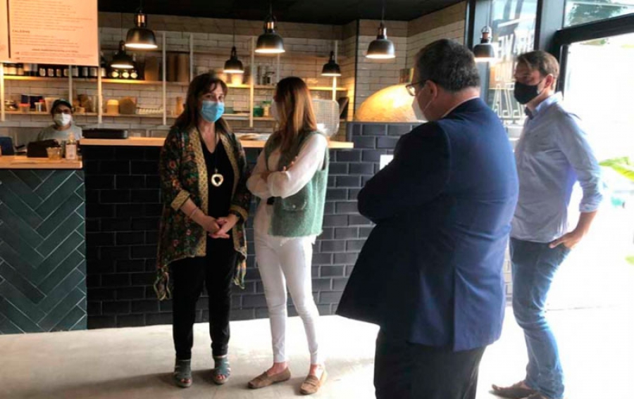 Pozuelo de Alarcón | Pérez Quislant visita dos nuevos establecimientos que han abierto sus puertas en los últimos meses en la ciudad