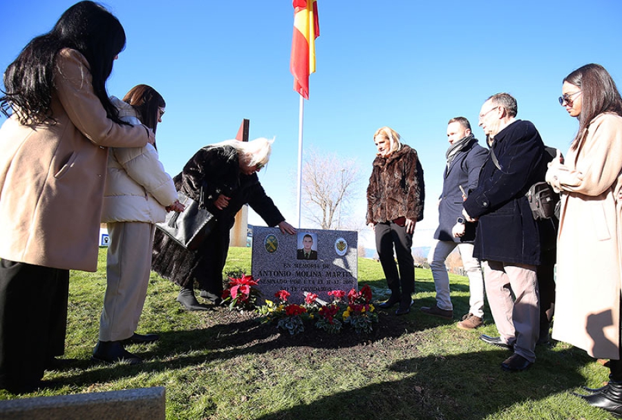 Collado Villalba | El Ayuntamiento rinde homenaje al Guardia Civil Antonio Molina, asesinado por ETA en 2002